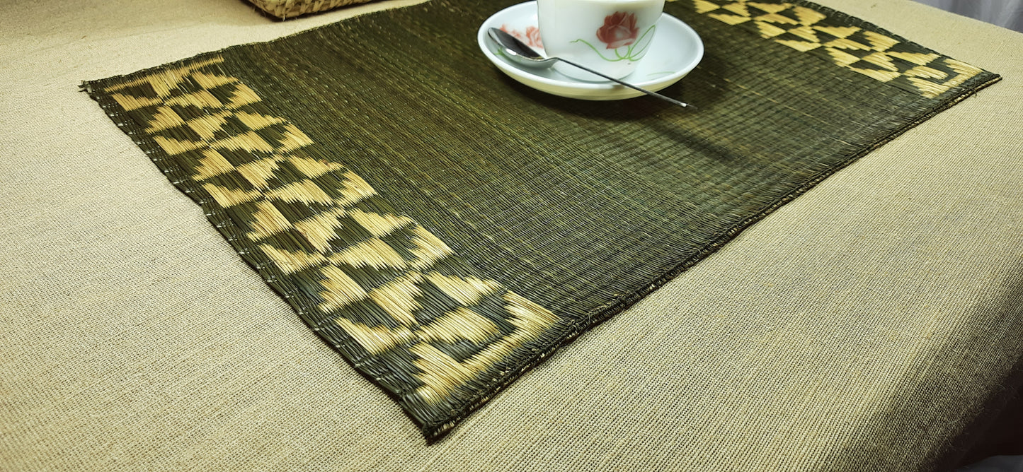 Hastasilpa Eco-Conscious Dining Set – Handwoven Madurkathi Grass Placemats & Runner (Pack of 7)