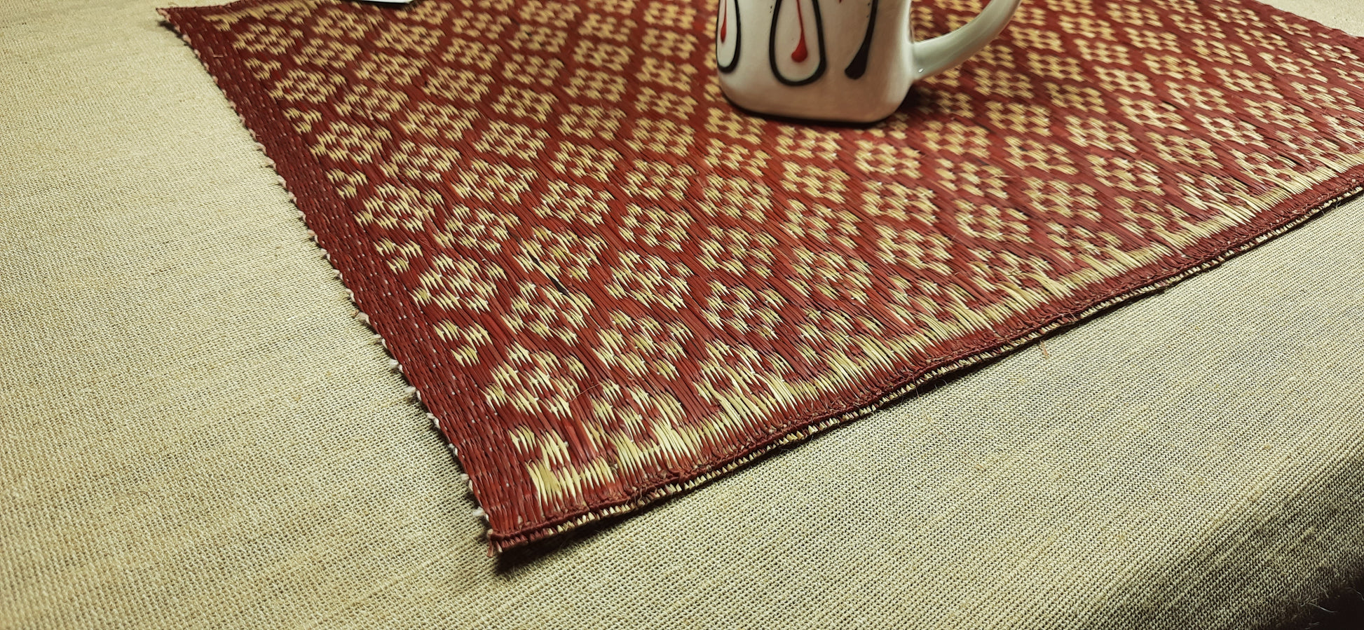 Vintage-style macramé Masland placemats – fine Madurkathi grass table décor set with runner